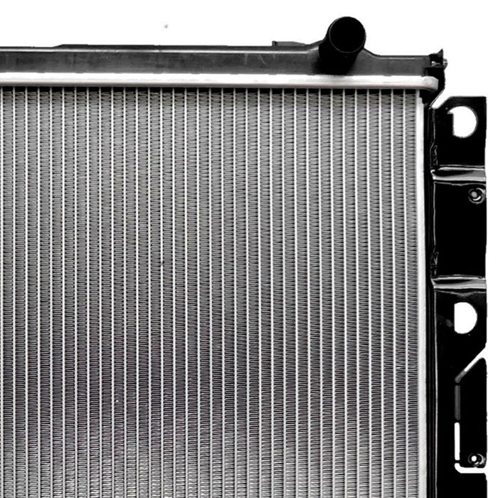 Radiator For 1997-2006 Jeep TJ Jeep Wrangler Replacement (1682)